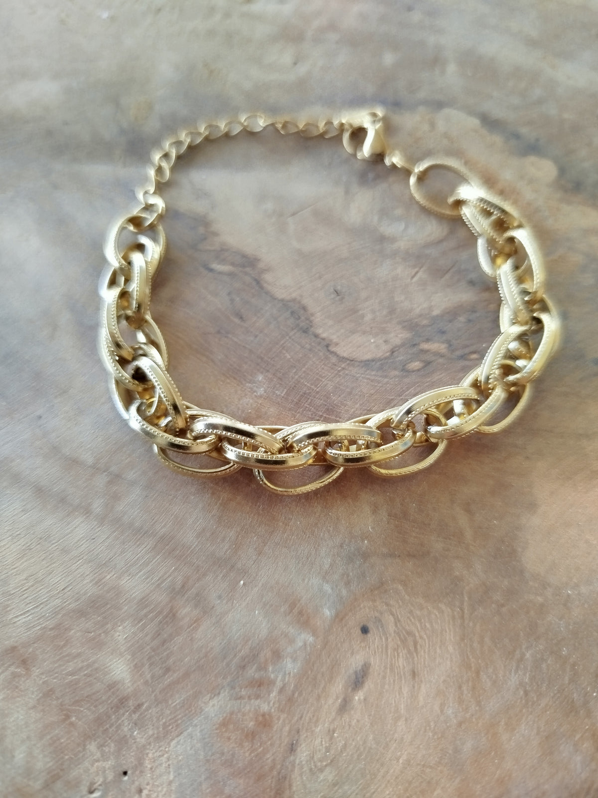 Bracelet Giulia maille croisé– Acier inoxydable doré