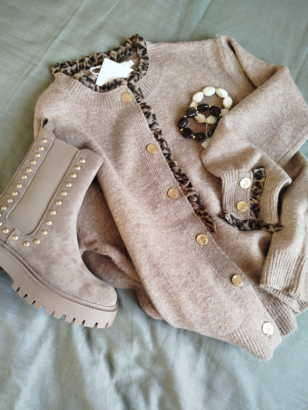 Gilet femme Zélie à détails léopard moka | Le Studio de Lucie P