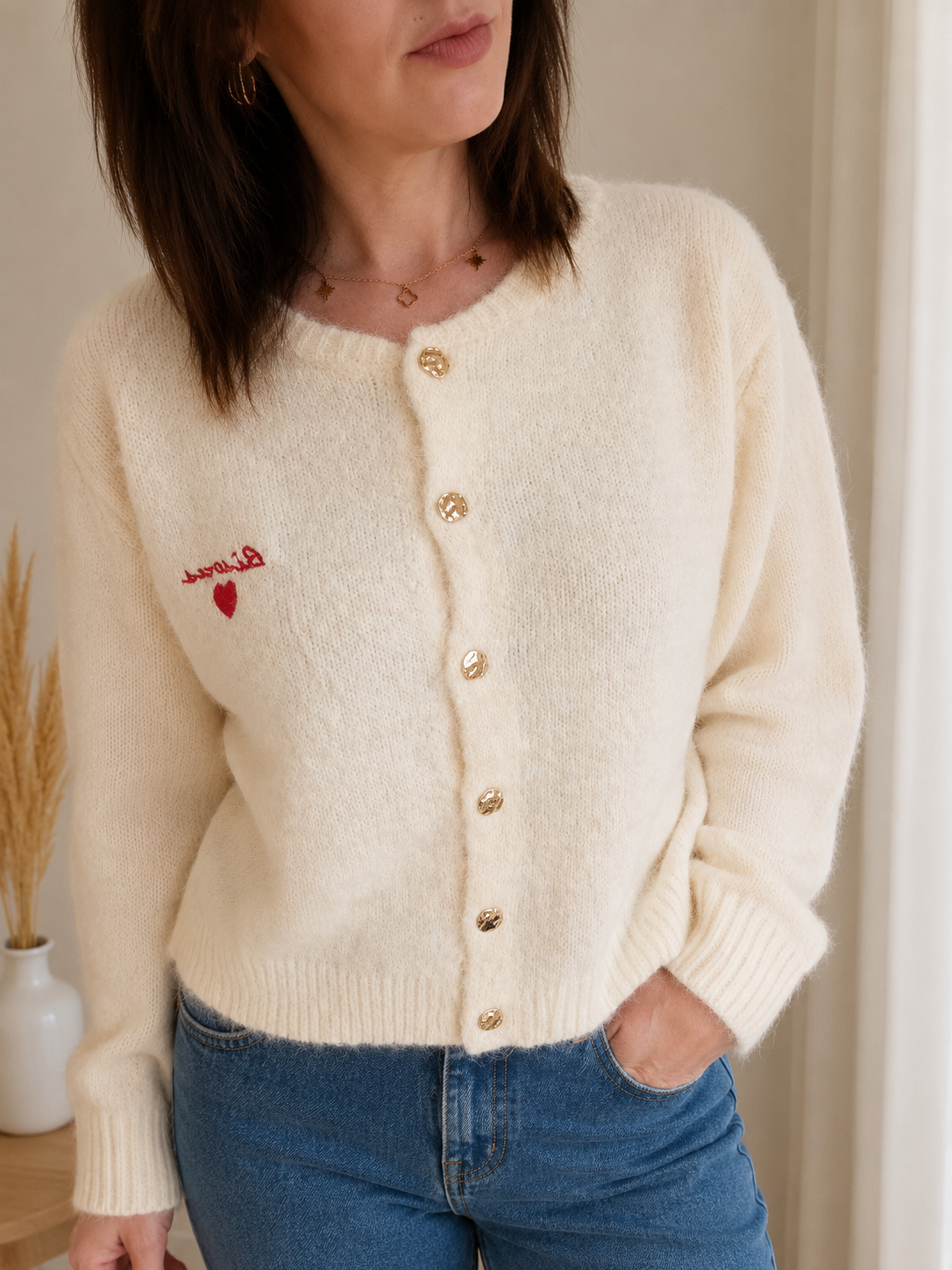 Gilet beige Romane - Gilet à boutons Amour